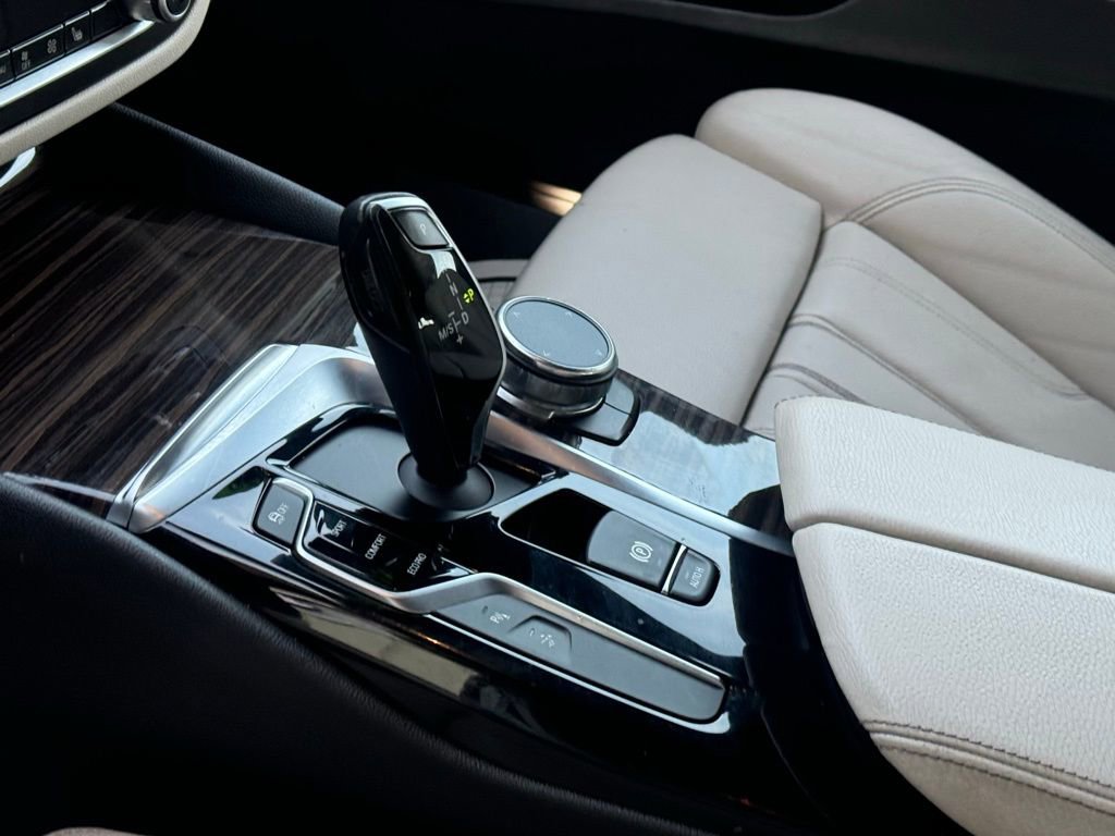 Used 2018 BMW 640i Gran Turismo xDrive image 18