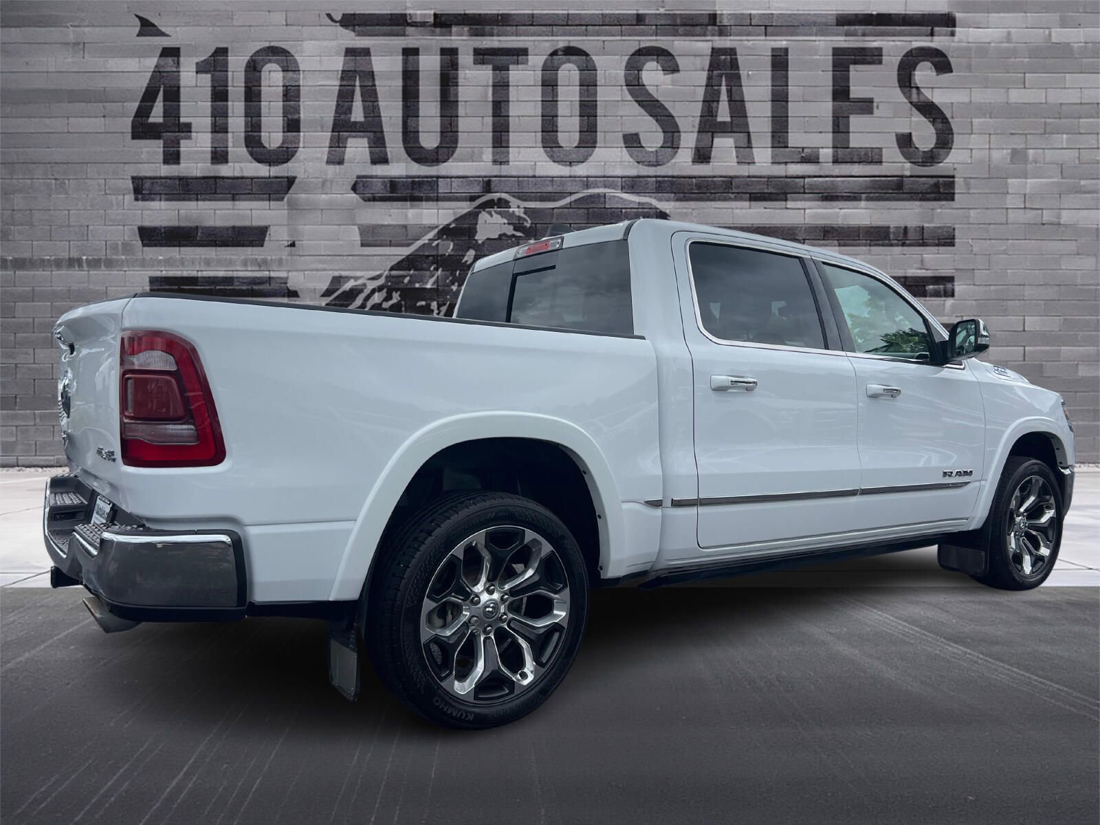 Used 2022 RAM 1500 Limited image 3