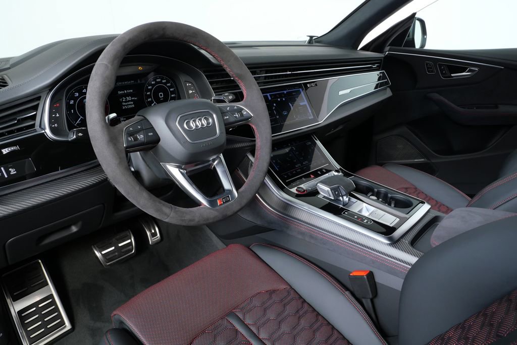 New 2026 Audi RS Q8 performance image 4