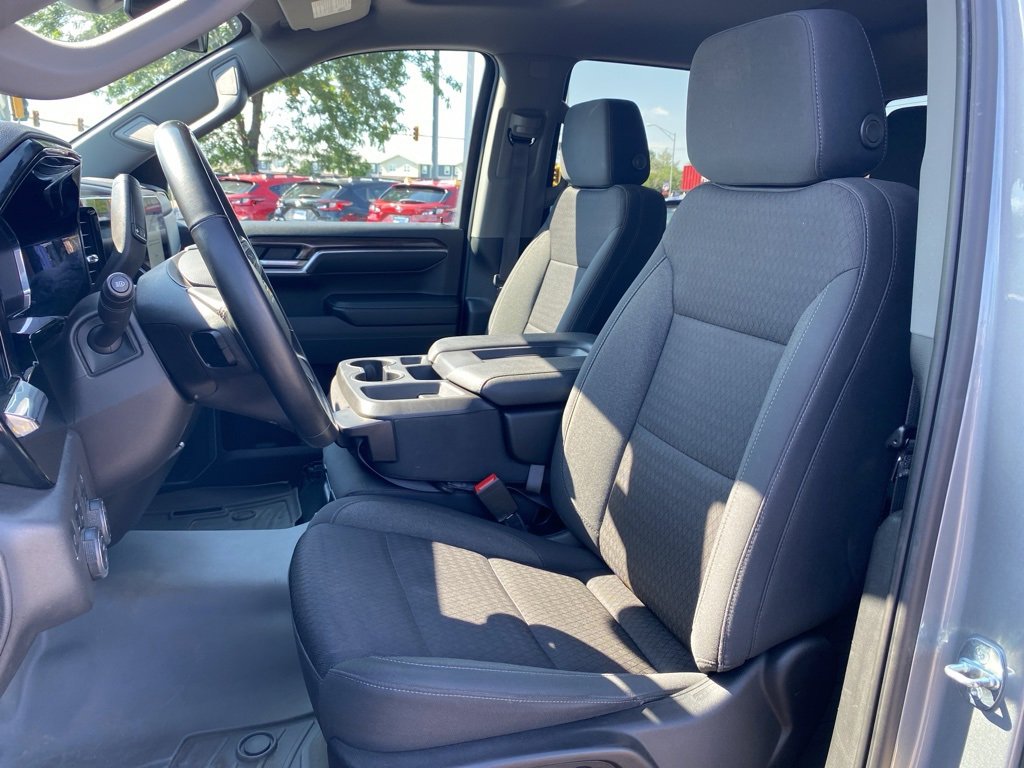 Used 2023 Chevrolet Silverado 1500 LT image 10