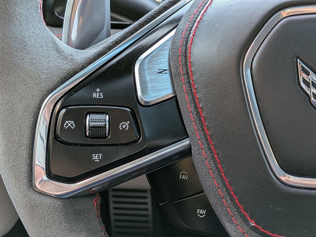 Used 2023 Chevrolet Corvette Stingray Premium Cpe w/ Z51 Performance Package image 25