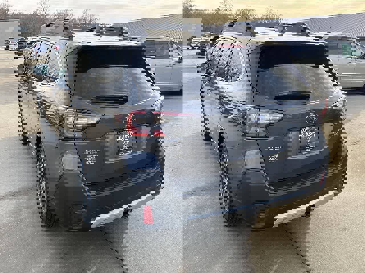 Used 2020 Subaru Outback Limited w/ Popular Package #2 image 4