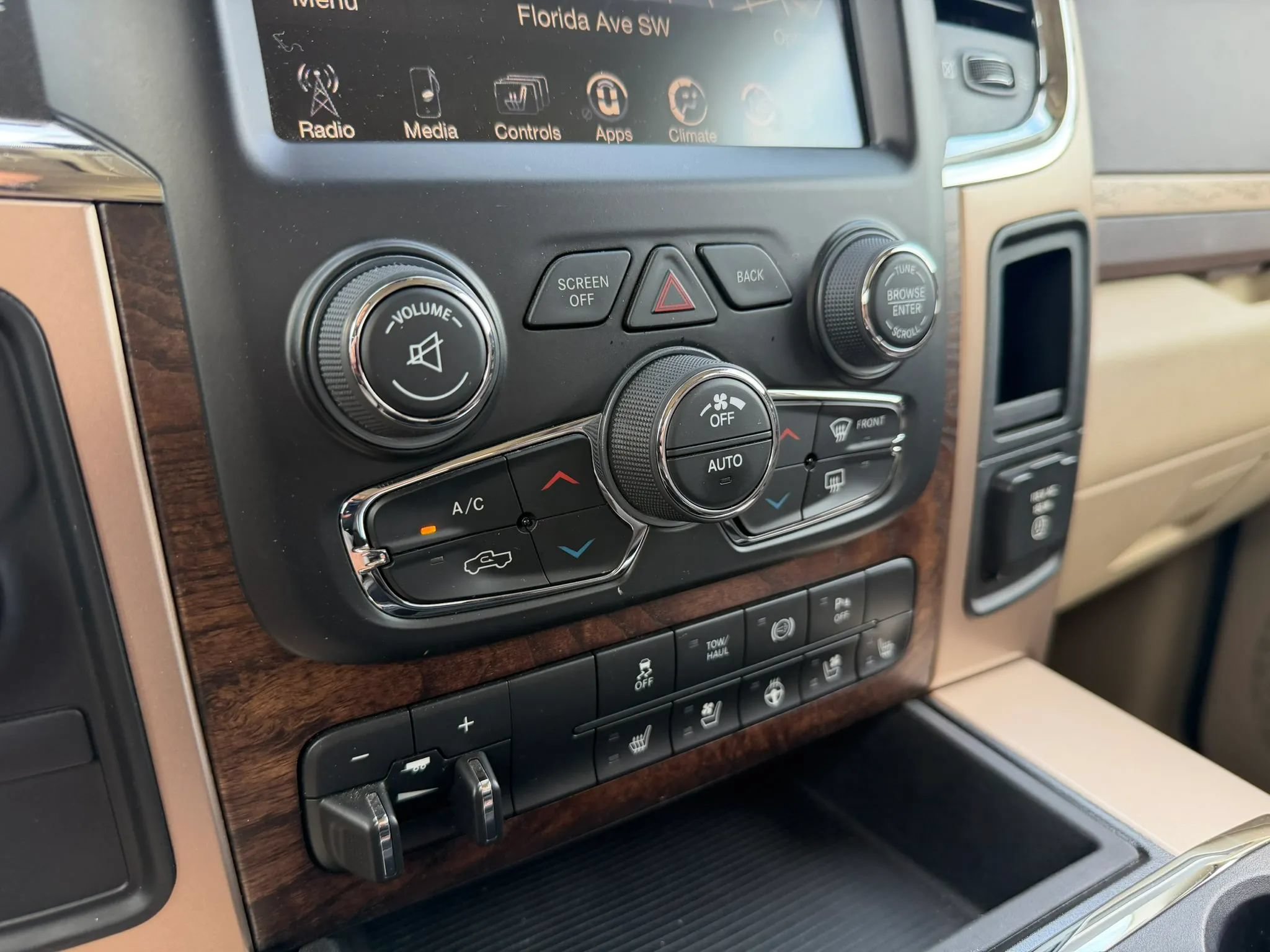 Used 2015 RAM 3500 Laramie Longhorn AWD/4WD image 14