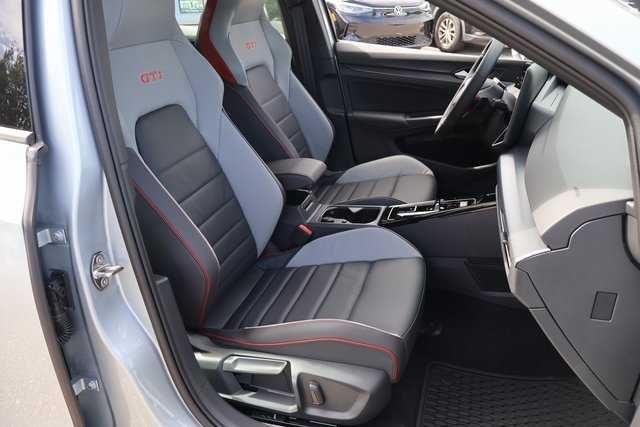 New 2025 Volkswagen GTI SE image 18