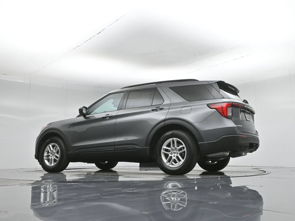 New 2026 Ford Explorer Active RWD image 49