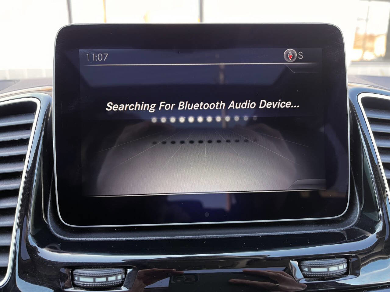 Used 2018 Mercedes-Benz GLS 550 4MATIC w/ Driver Assistance Package image 16