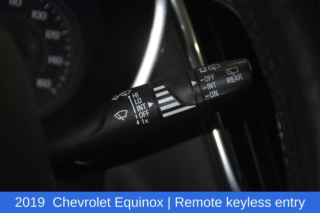 Used 2019 Chevrolet Equinox LT w/ Driver Convenience Package FWD image 12