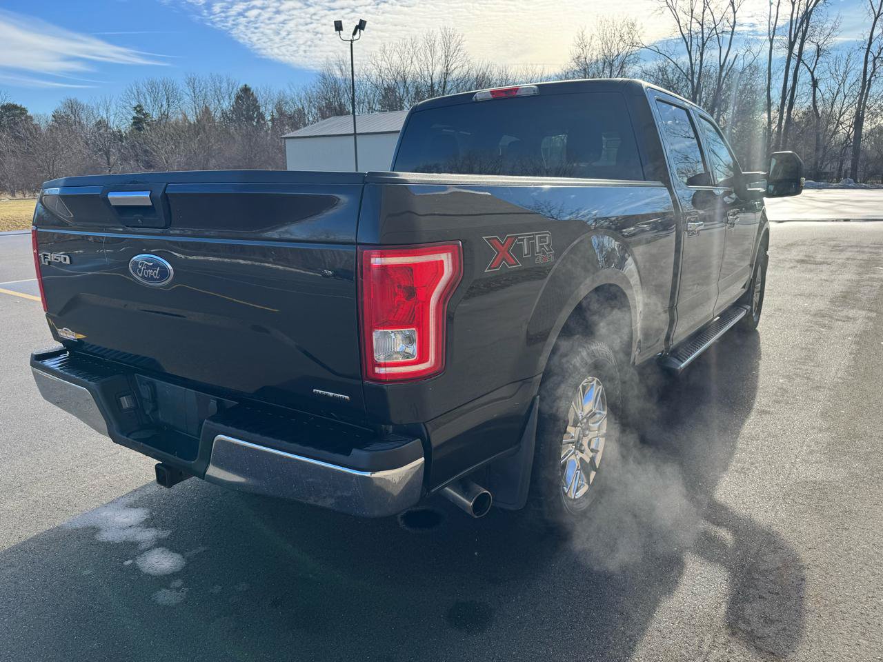 Used 2015 Ford F150 XLT w/ Equipment Group 301A Mid AWD/4WD image 5