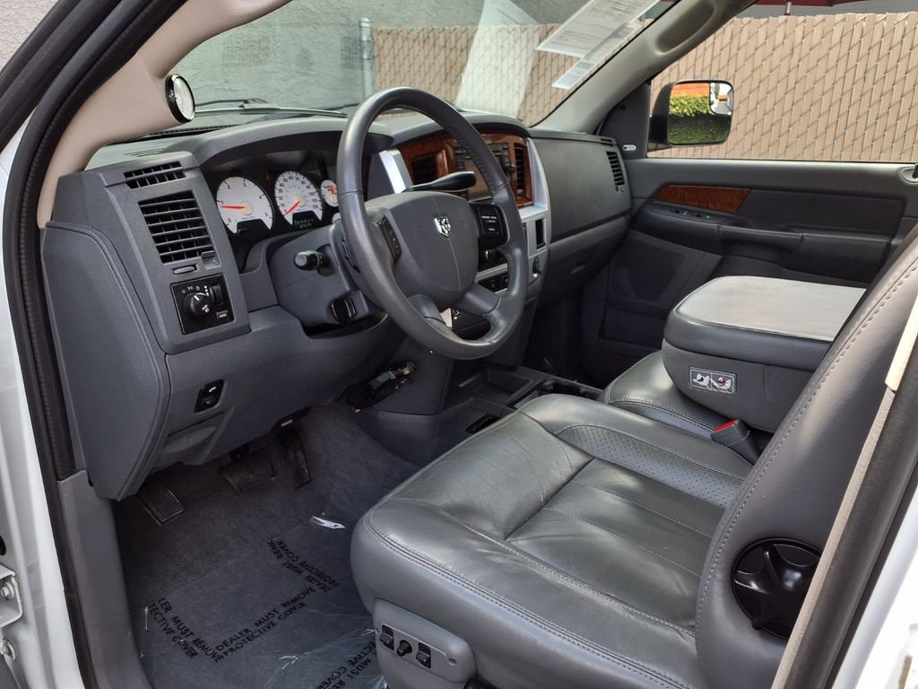 Used 2006 Dodge Ram 3500 Truck Laramie w/ Protection Group AWD/4WD image 15