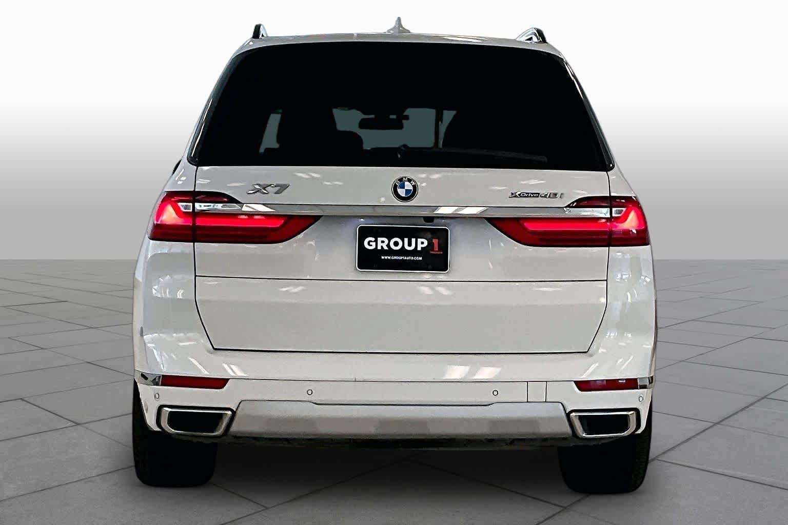 Used 2021 BMW X7 xDrive40i w/ Premium Package 2 AWD/4WD image 4