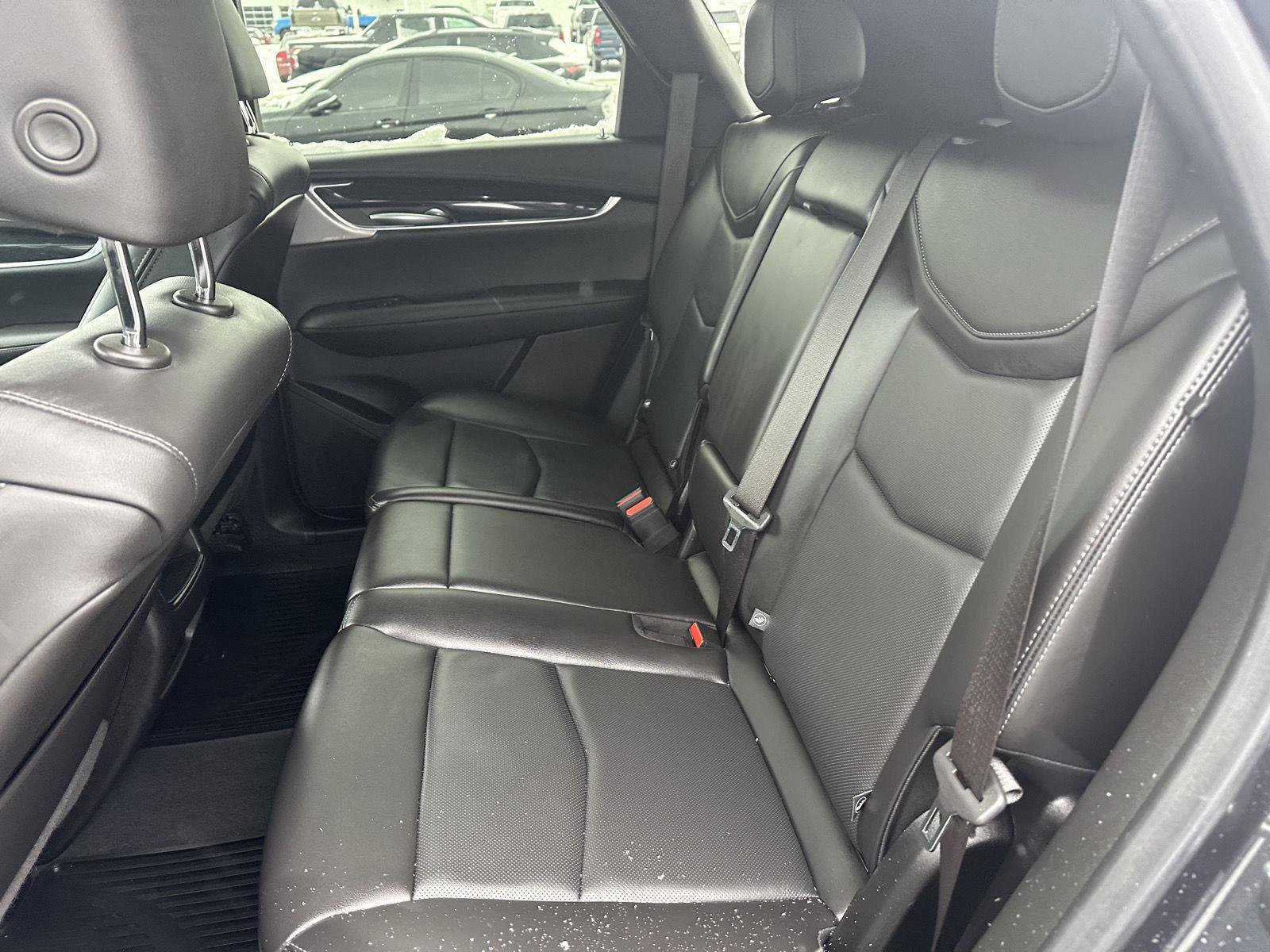 Used 2023 Cadillac XT5 Premium Luxury image 16