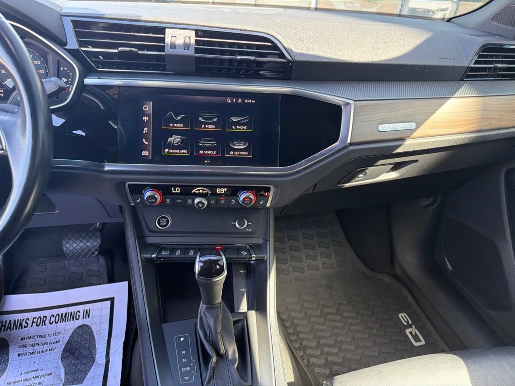Used 2022 Audi Q3 2.0T Premium Plus AWD/4WD image 11