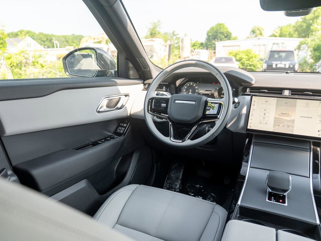 New 2026 Land Rover Range Rover Velar S image 17