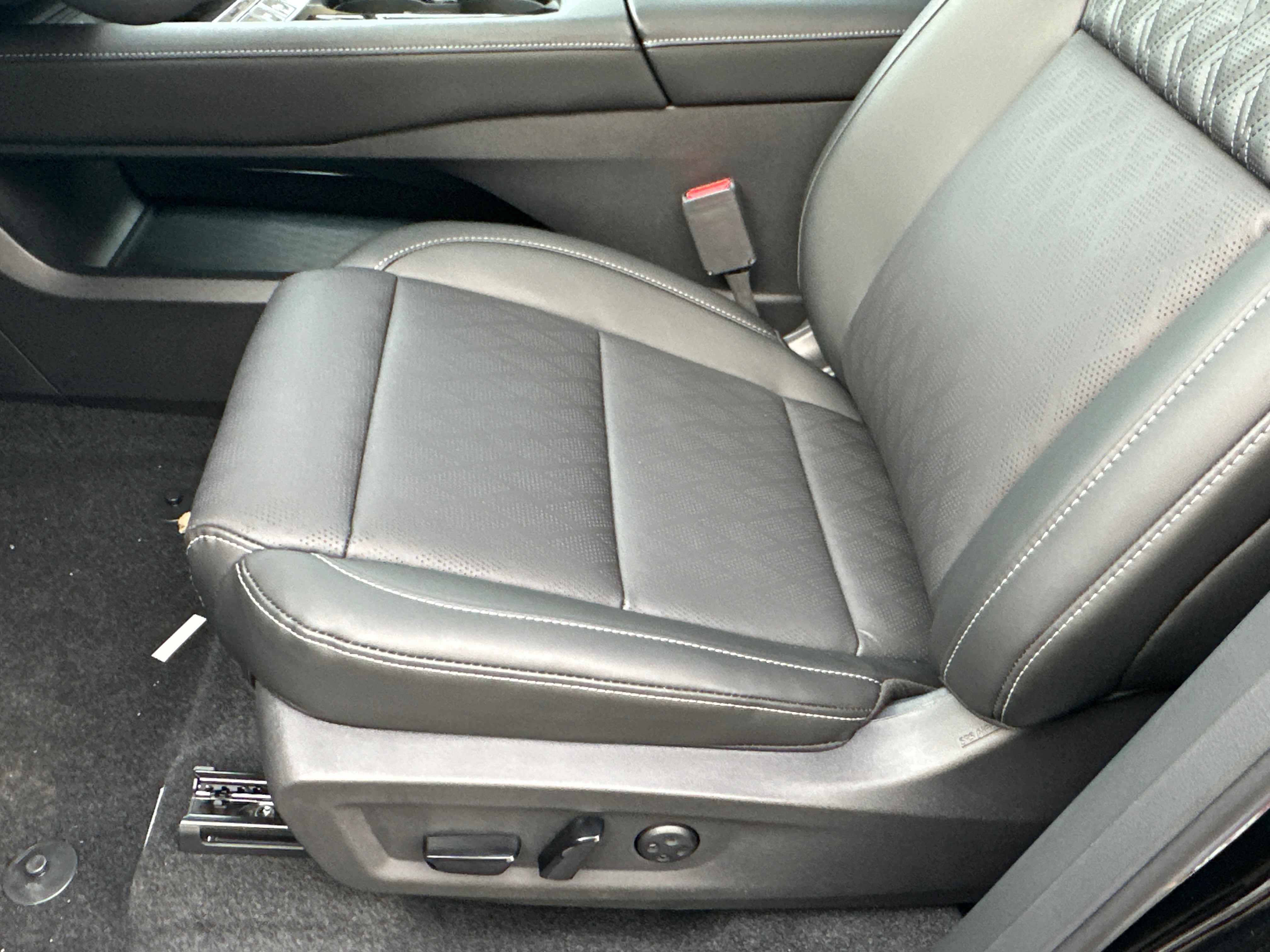 New 2026 Nissan Murano Platinum w/ Cargo Package AWD/4WD image 24