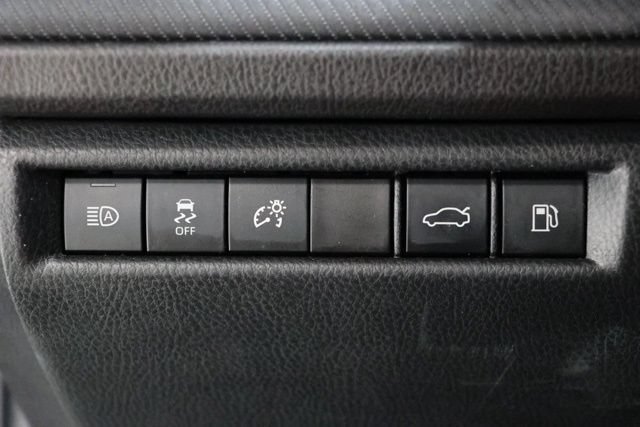 Used 2025 Toyota Camry SE FWD image 20