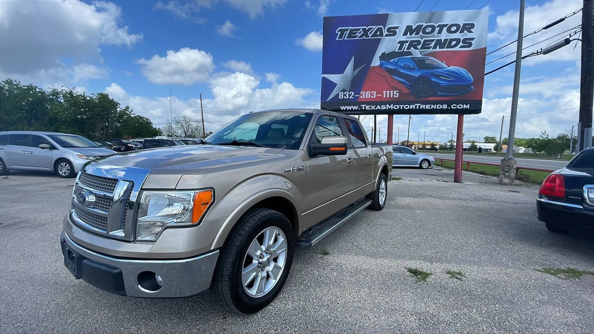 Used 2012 Ford F150 Lariat RWD image 1