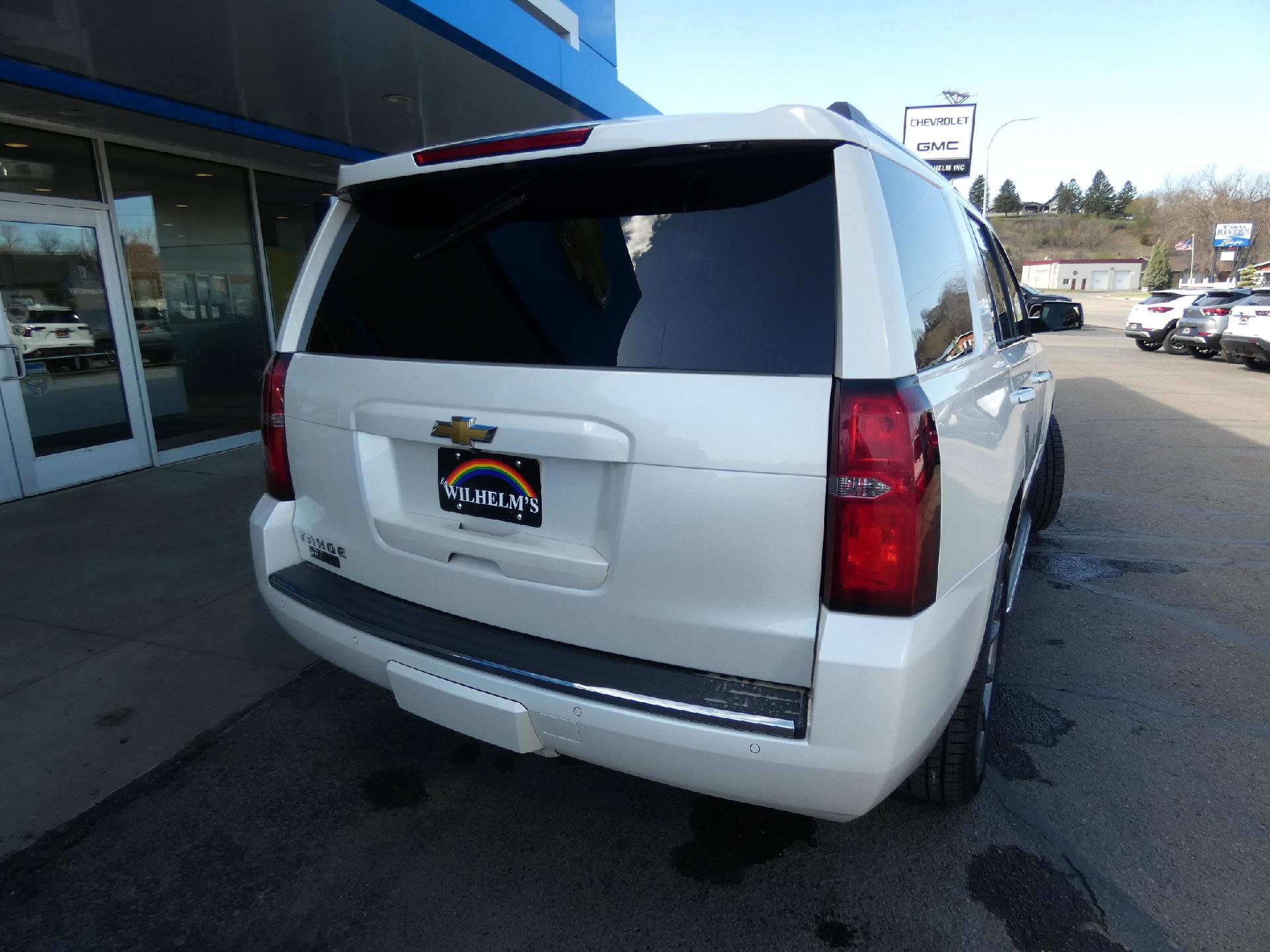 Used 2015 Chevrolet Tahoe LTZ AWD/4WD image 3