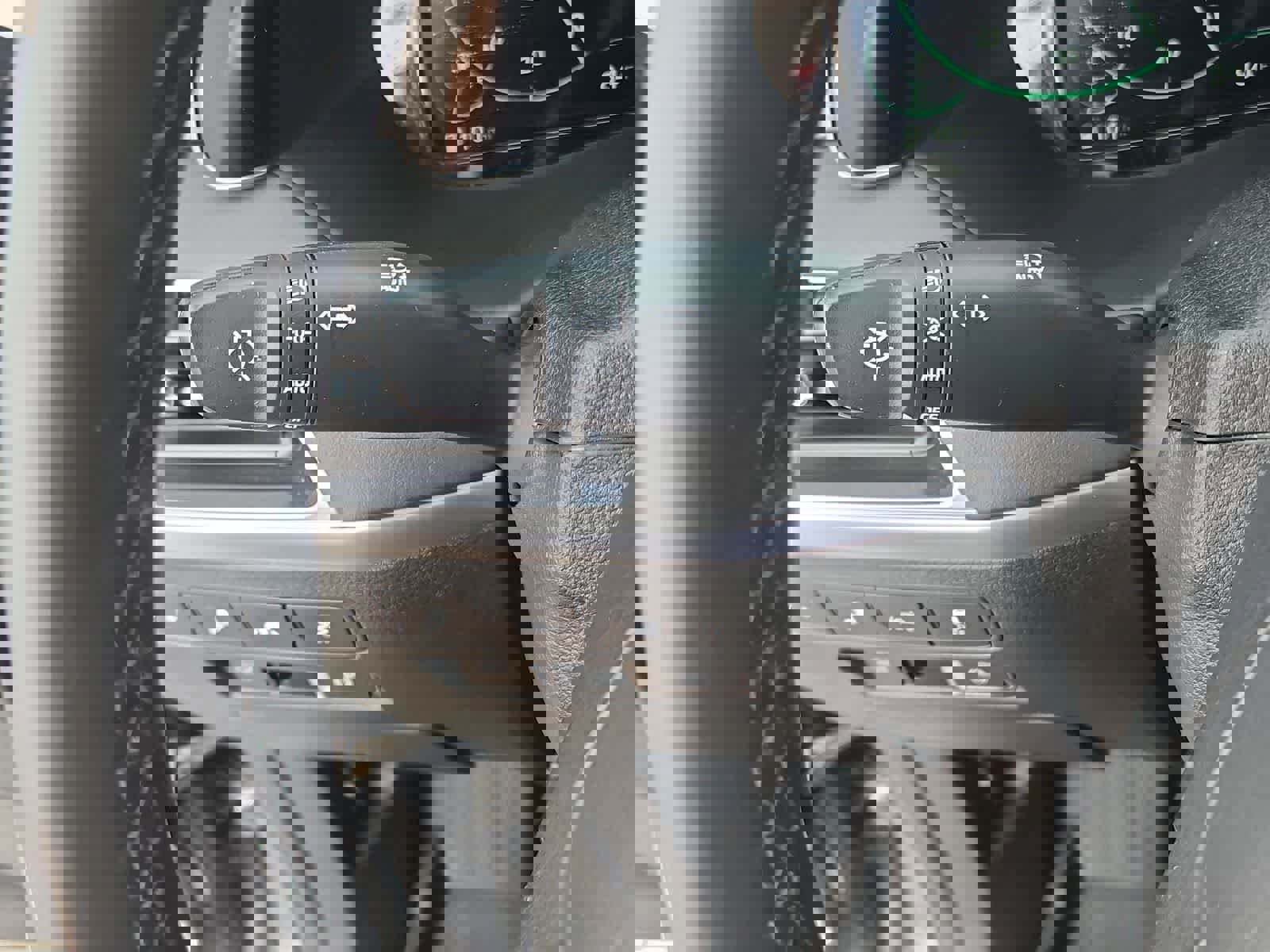 Used 2022 Hyundai Palisade Calligraphy w/ Winter Package image 27