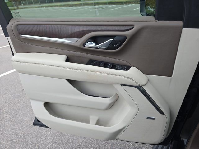 Used 2021 GMC Yukon Denali w/ Denali Premium Package image 28
