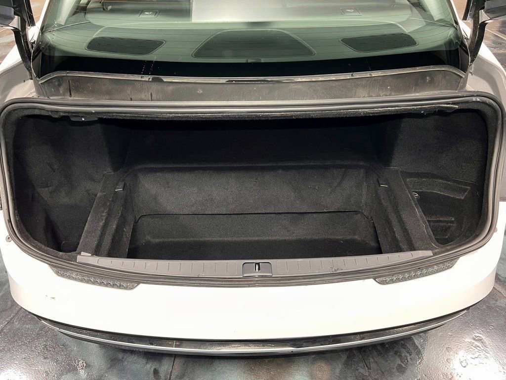 Used 2025 Lucid Air Touring AWD/4WD image 17