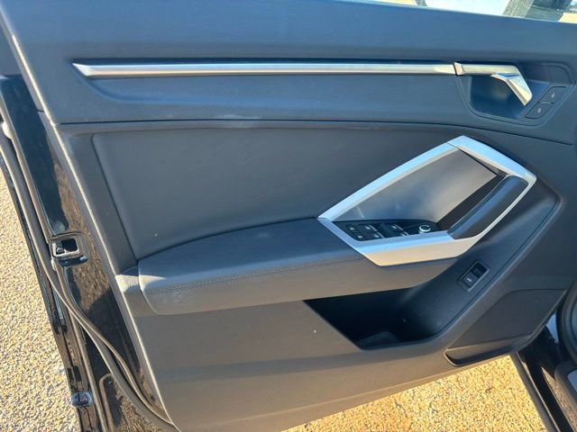 Used 2025 Audi Q3 2.0T Premium image 9