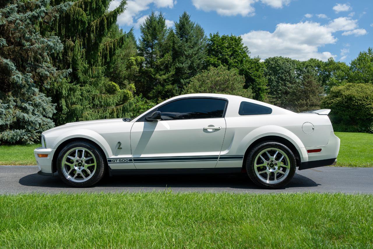 Used 2008 Ford Mustang Shelby GT500 RWD image 6