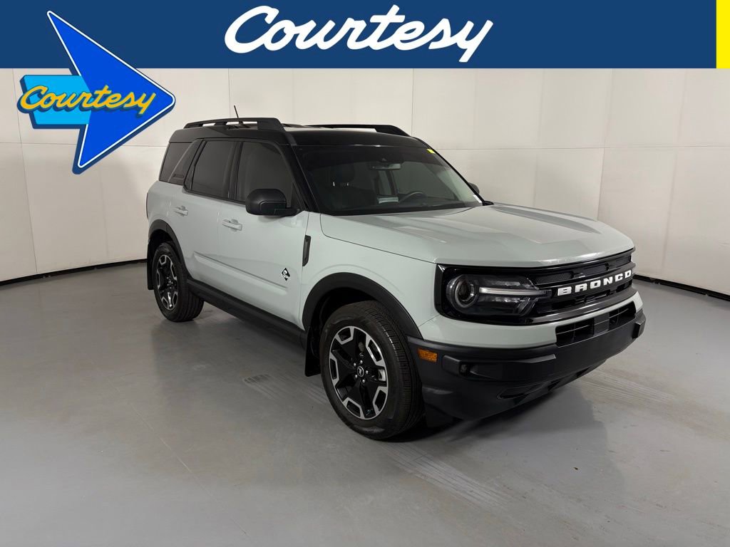 Used 2021 Ford Bronco Sport Outer Banks w/ Outer Banks Package (96D) image 1