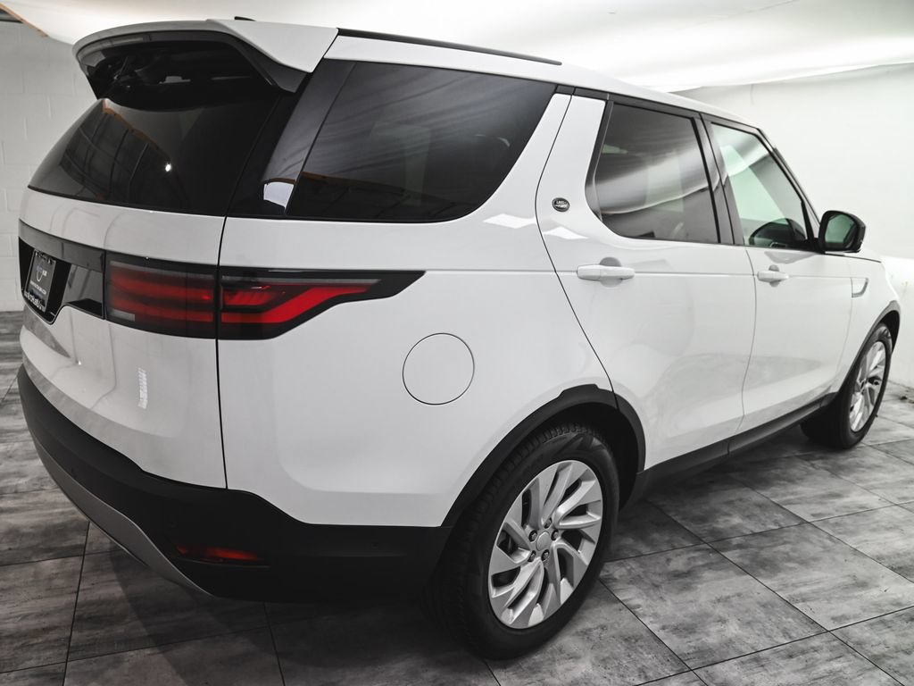 Used 2025 Land Rover Discovery S AWD/4WD image 6