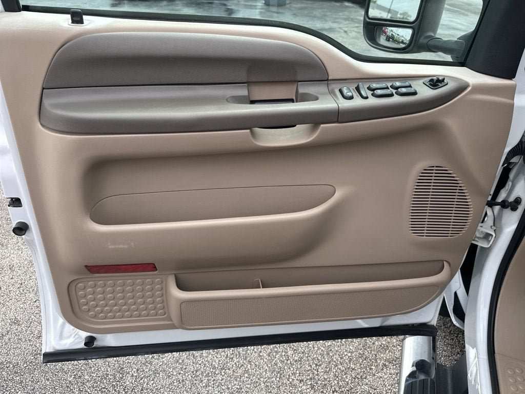 Used 2004 Ford F250 XLT RWD image 13