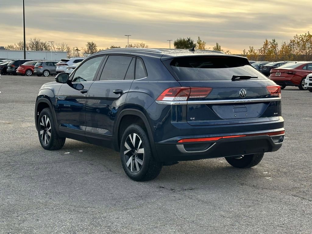 Certified 2023 Volkswagen Atlas Cross Sport SE image 6