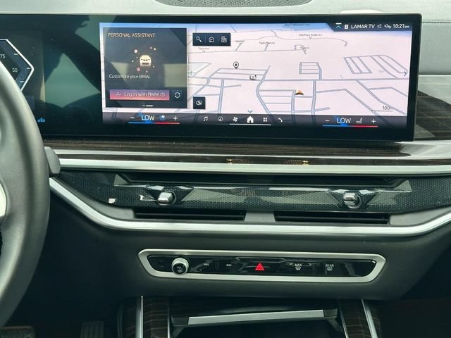 Used 2025 BMW X7 xDrive40i AWD/4WD image 22