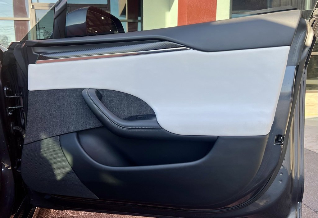 Used 2021 Tesla Model S Plaid image 25