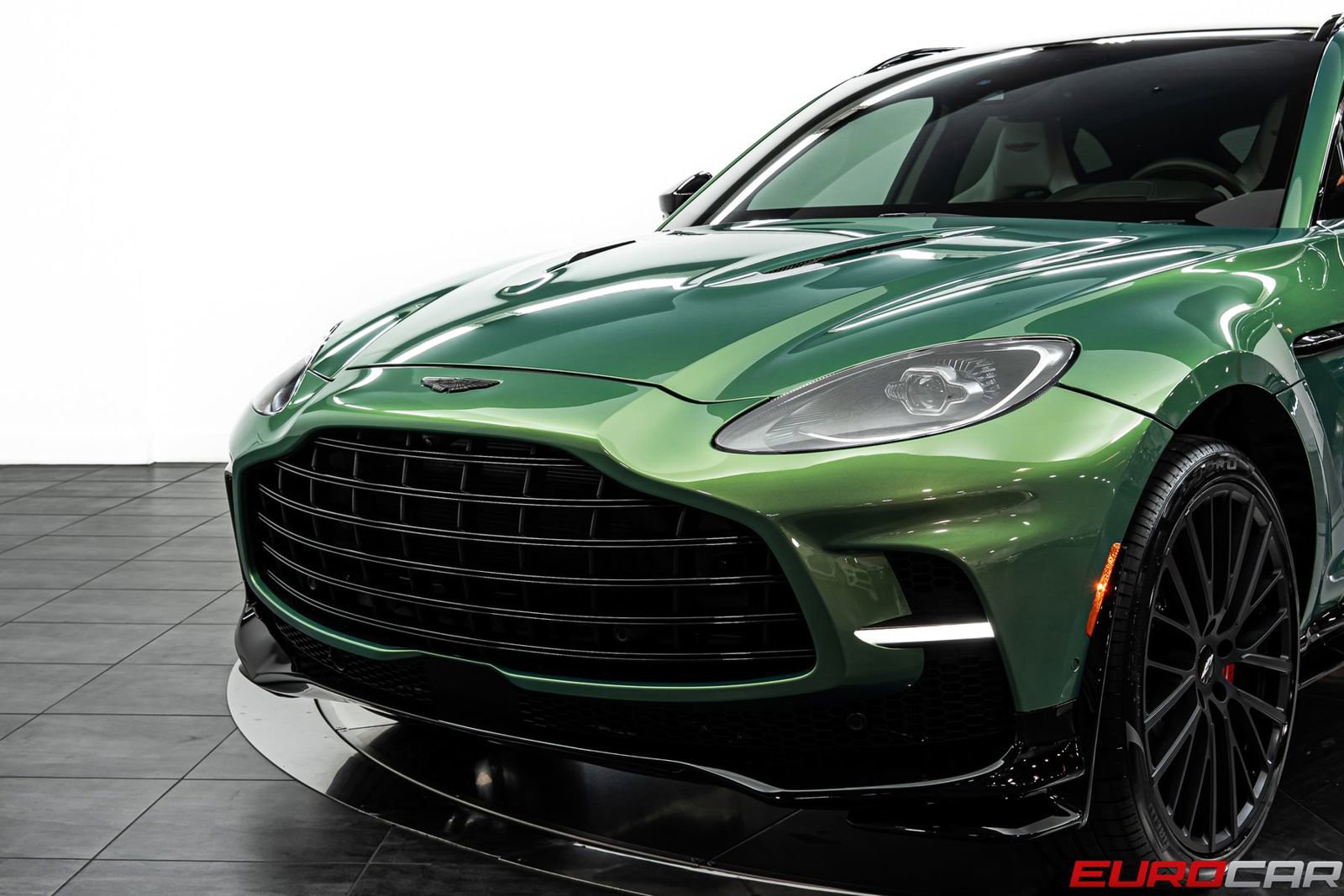 Used 2023 Aston Martin DBX 707 image 12