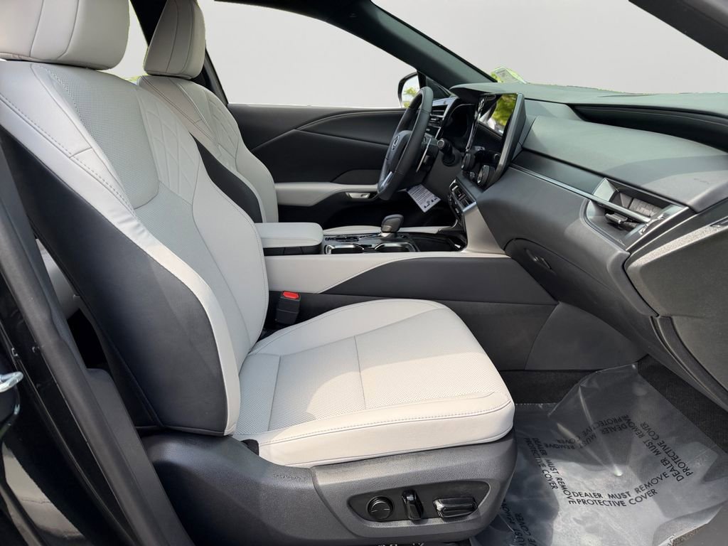 Certified 2026 Lexus RX 350 Premium w/ Accessory Package (P2) AWD/4WD image 8