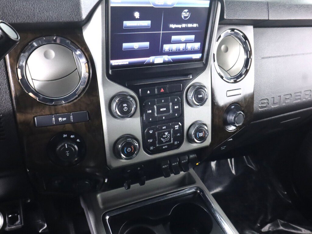 Used 2016 Ford F350 Platinum w/ Platinum Package AWD/4WD image 15