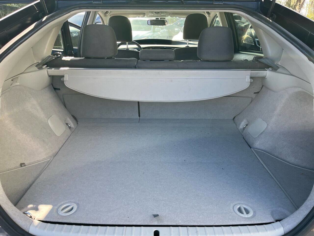 Used 2014 Toyota Prius Five image 19