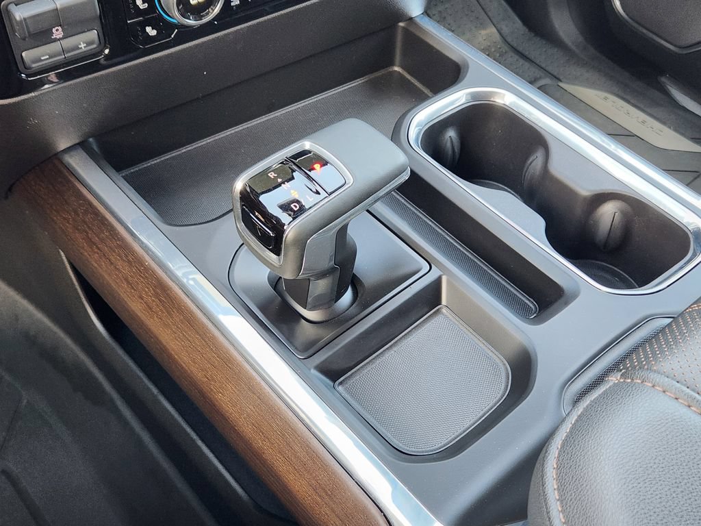 Certified 2025 Chevrolet Silverado 1500 High Country w/ High Country Premium Package AWD/4WD image 20
