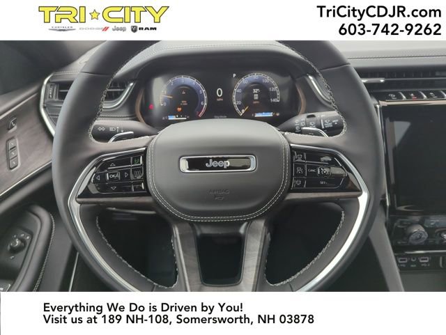 New 2025 Jeep Grand Cherokee L Overland w/ Luxury Tech Group IV image 11