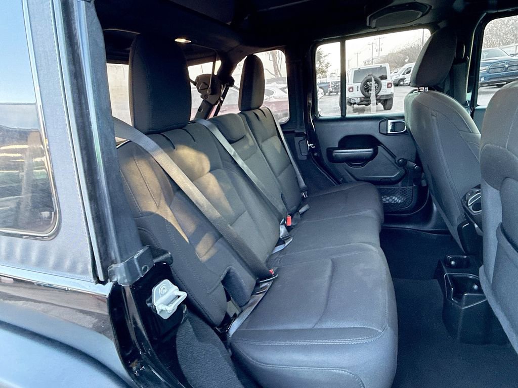 Used 2021 Jeep Wrangler Unlimited Willys image 31