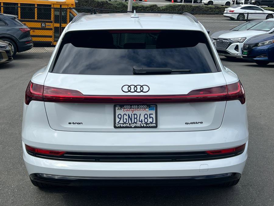 Used 2023 Audi e-tron Premium Plus w/ Premium Plus Package image 6