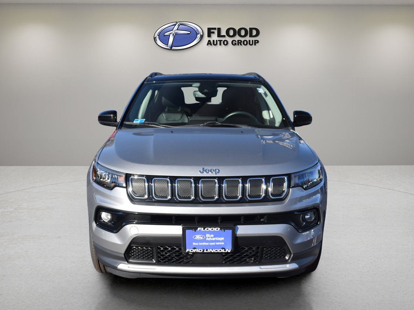 Used 2022 Jeep Compass Limited w/ Sun and Sound Group image 1