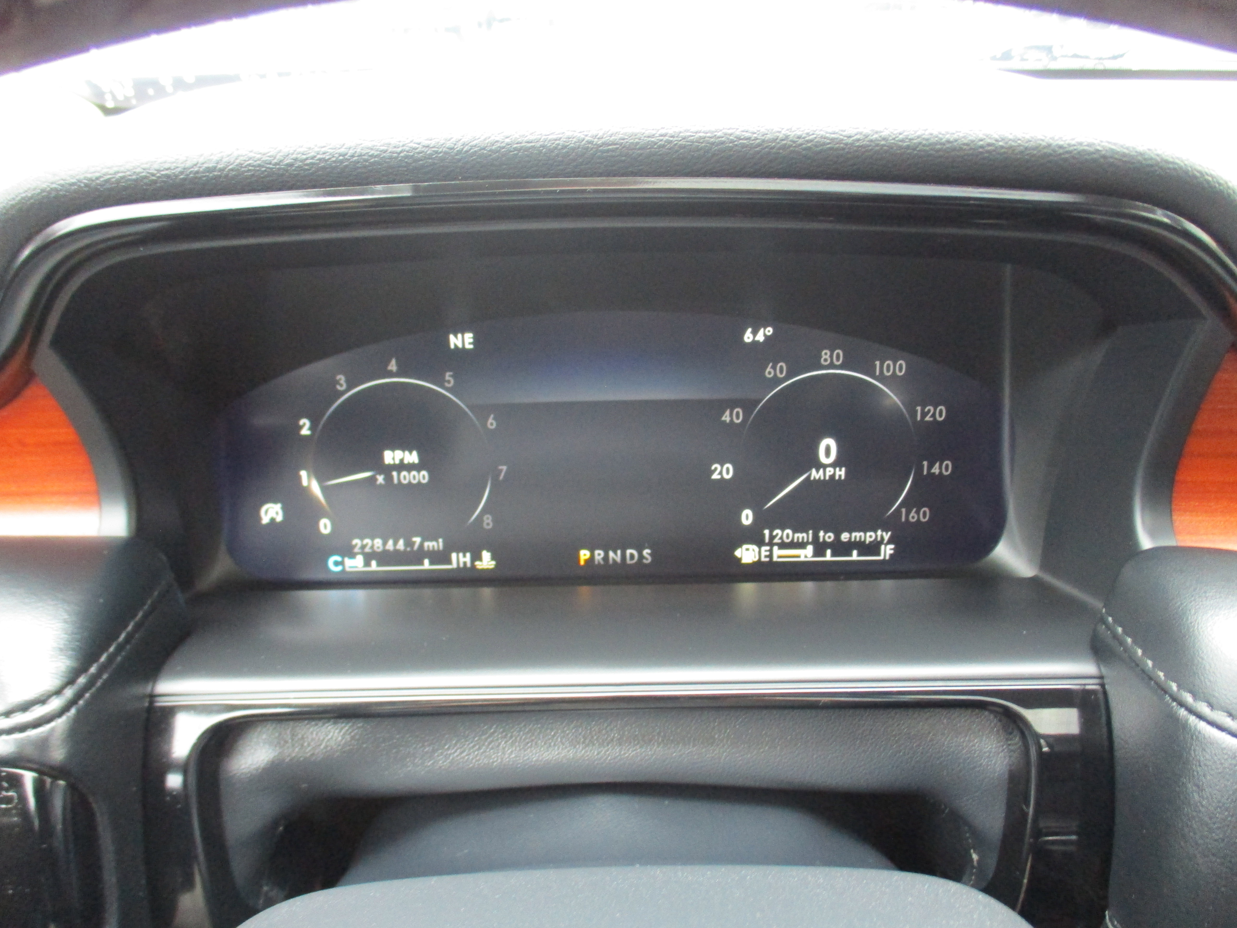 Used 2022 Lincoln Nautilus Reserve w/ Luxury Package AWD/4WD image 18