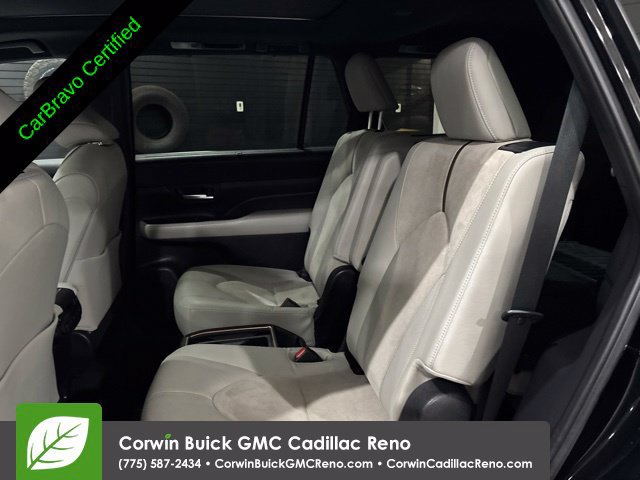 Used 2024 Toyota Grand Highlander AWD Hybrid image 16
