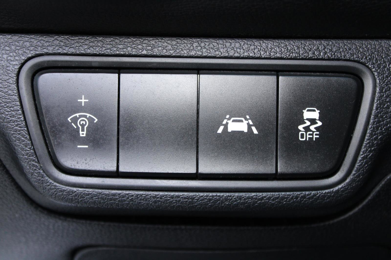 Used 2020 Kia Forte LXS FWD image 15