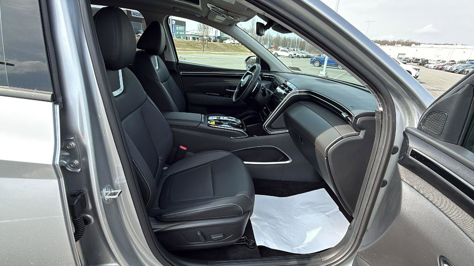 Used 2023 Hyundai Tucson Limited image 18
