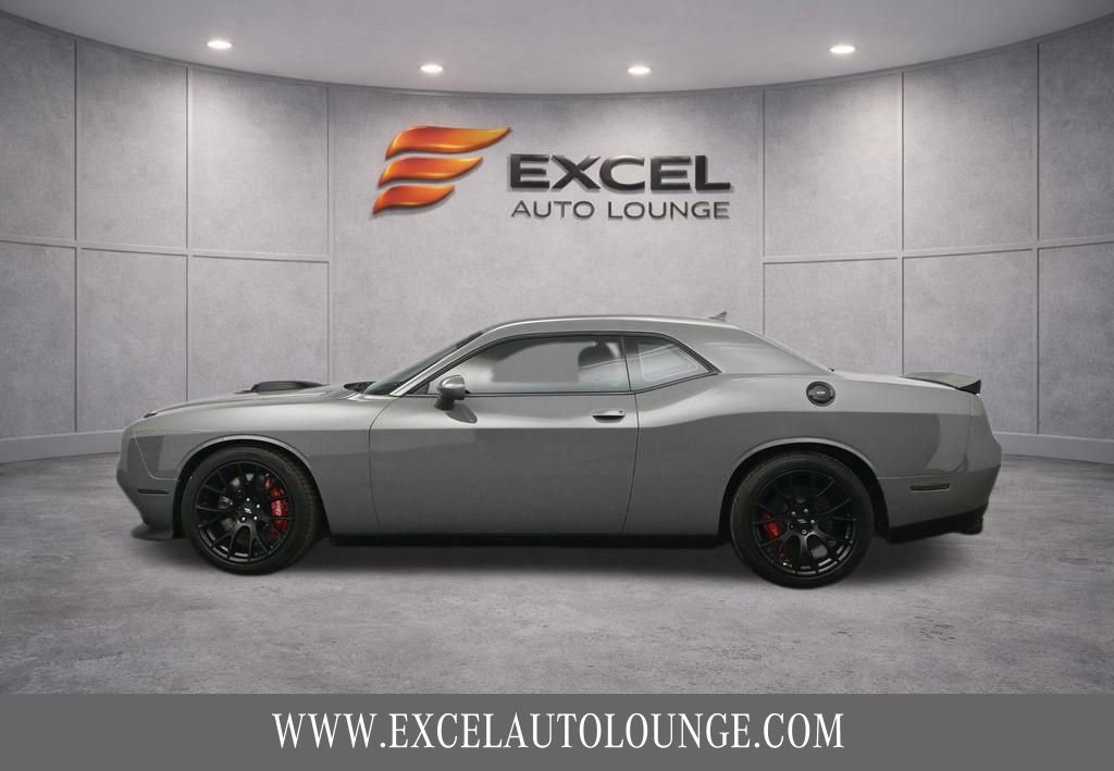 Used 2023 Dodge Challenger R/T Scat Pack w/ Plus Package RWD image 3