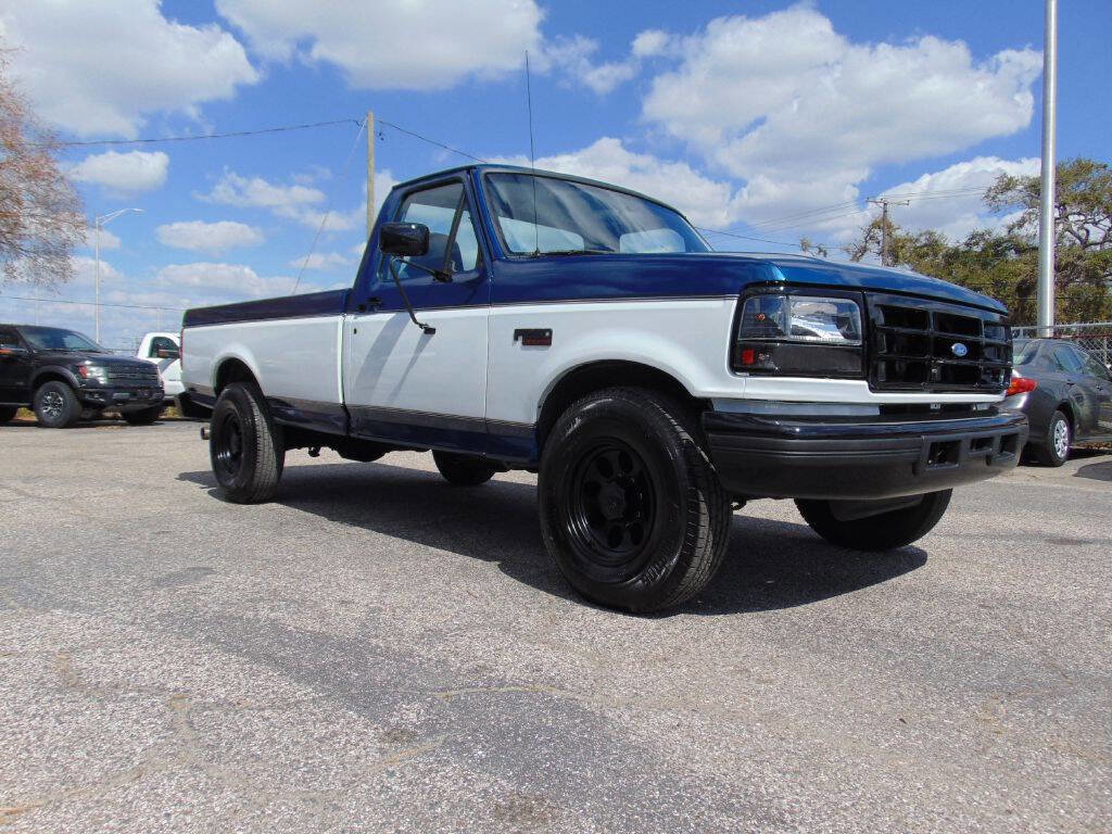 Used 1996 Ford F250 2WD Regular Cab image 2