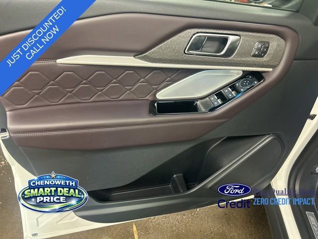 New 2025 Ford Explorer Platinum w/ Ultimate Package image 10