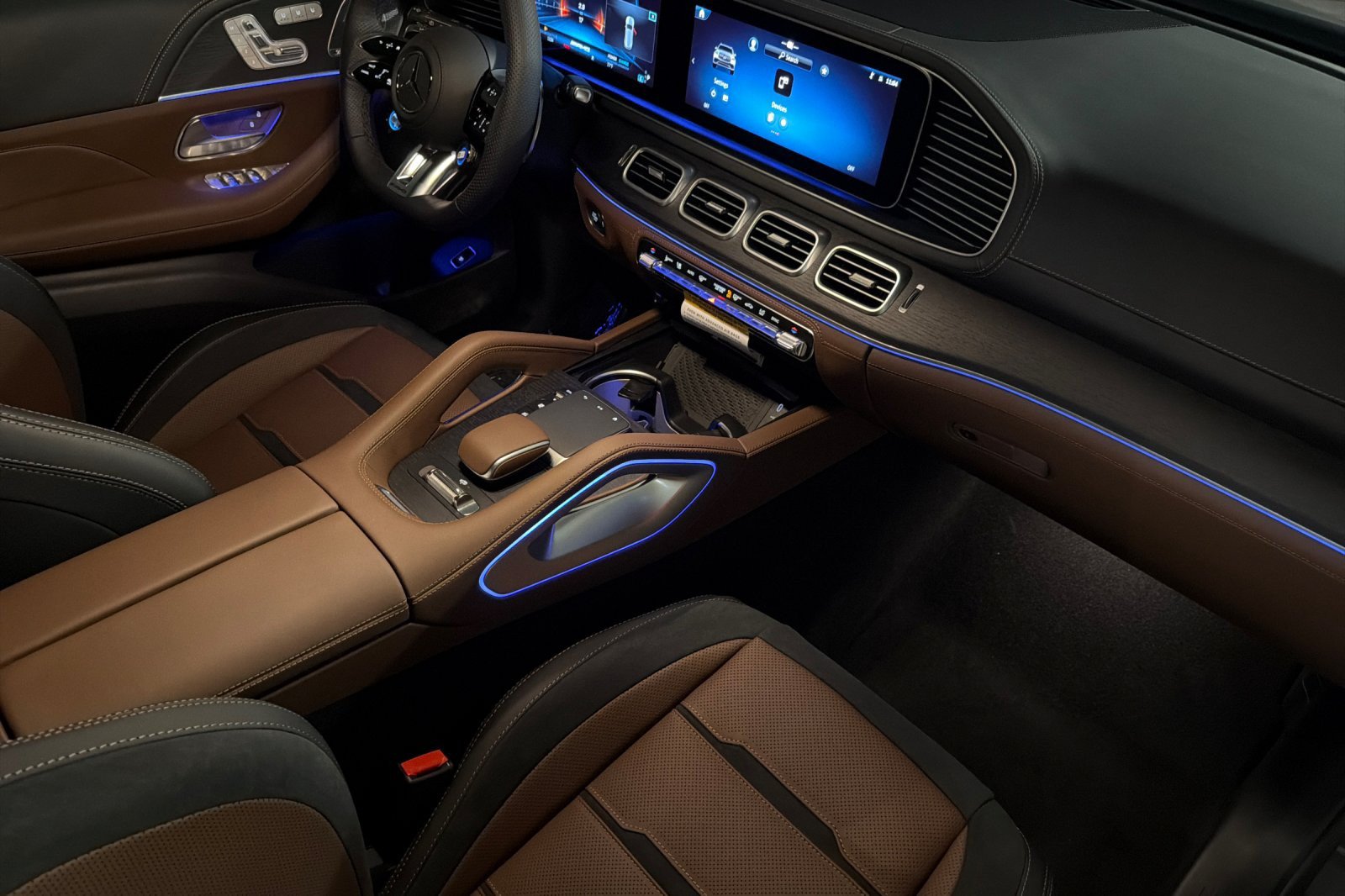 New 2026 Mercedes-Benz GLS 63 AMG 4MATIC image 16