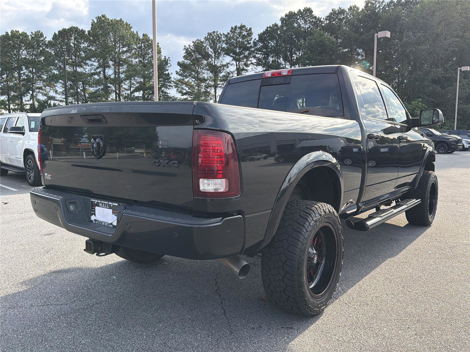 Used 2018 RAM 2500 Laramie w/ Sport Appearance Group AWD/4WD image 5